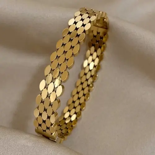 STAINLESS STEEL MULTI-LAYER OVAL DESIGN BRACELET