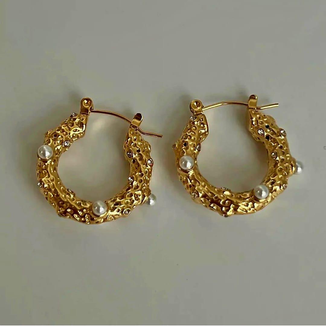 STAINLESS STEEL CLASSIC PEARL ZIRCON HUGGIES HOOP EARRINGS