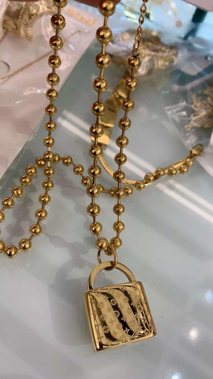 STAINLESS STEEL LV CHARM PREMIUM NECKLACE