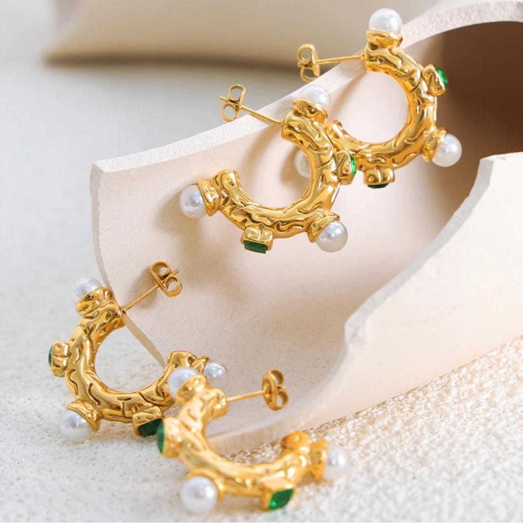 STAINLESS STEEL C SHAPE EMERALD AND PEARL HOOPS EARRINGS