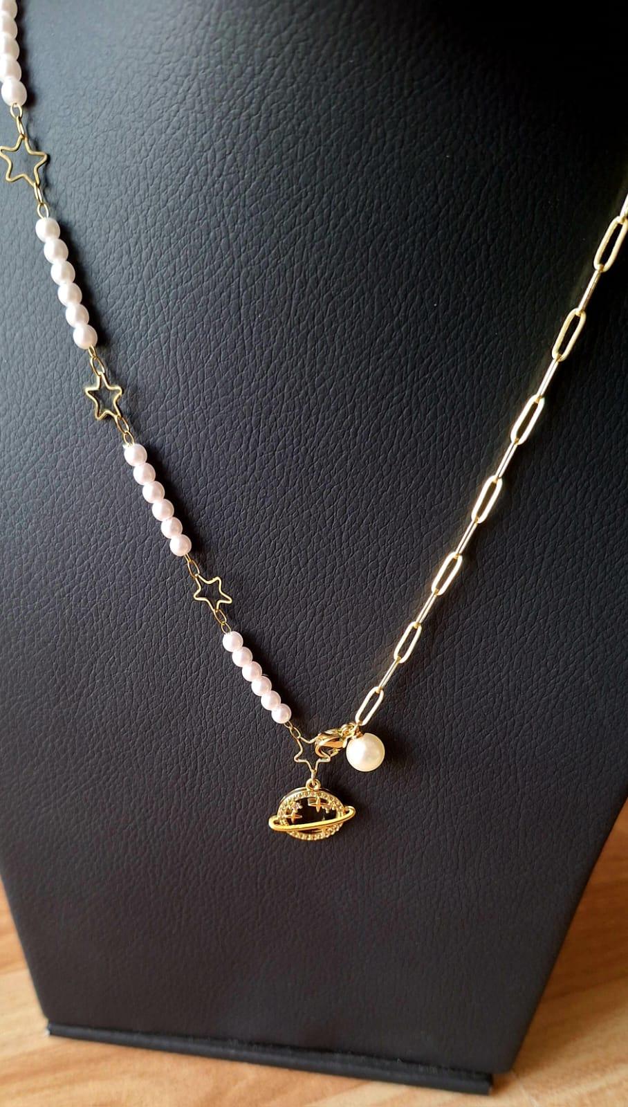 STAINLESS STEEL SPACE PEARL NECKLACE
