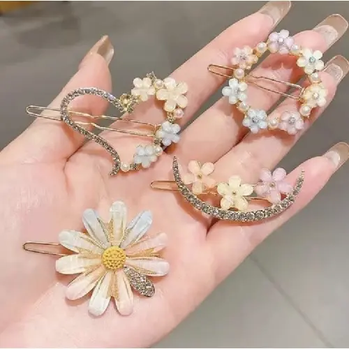 BEING BELLA WOMEN HAIR PIN