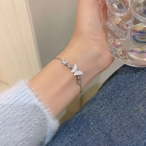 ENCHANTING BUTTERFLY BRACELET - STAINLESS STEEL