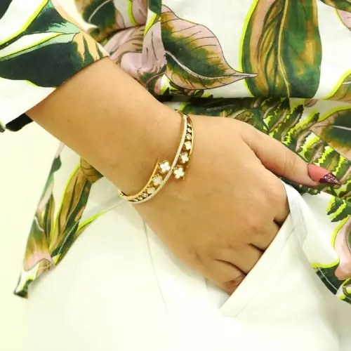 CLOVER JONC PRINCESA BRACELET - 18K GOLD PLATED, OPENABLE DESIGN