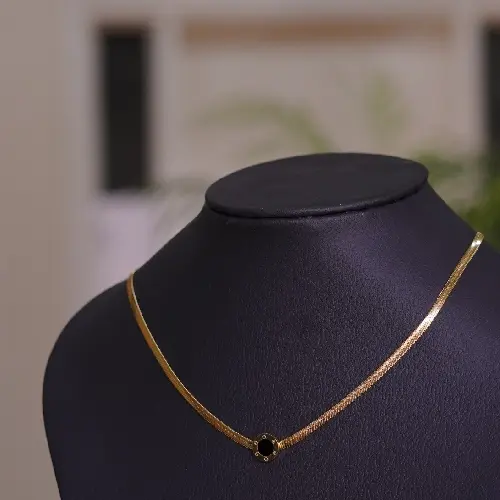 STAINLESS STEEL SNAKE CHAIN CIRCLE OF ELEGANCE NECKLACE
