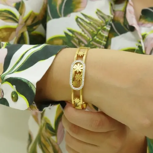 DAISY FLOWER BRACELET - STAINLESS STEEL