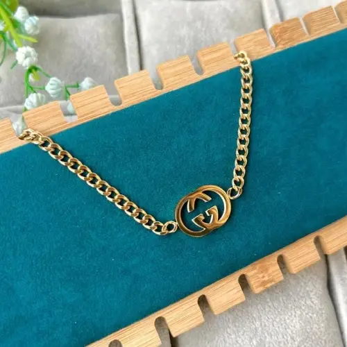 STAINLESS STEEL GC THICK CHAIN NECKLACE