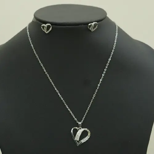 STAINLESS STEEL HEART PENDANT SET