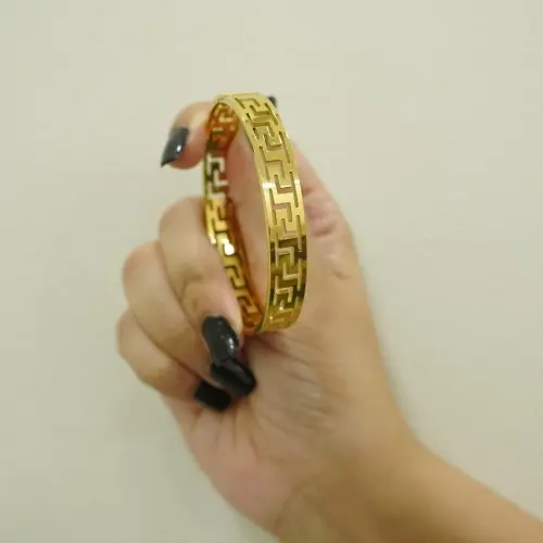 GREEK KEY BRACELET - 18K GOLD PLATED, OPENABLE DESIGN