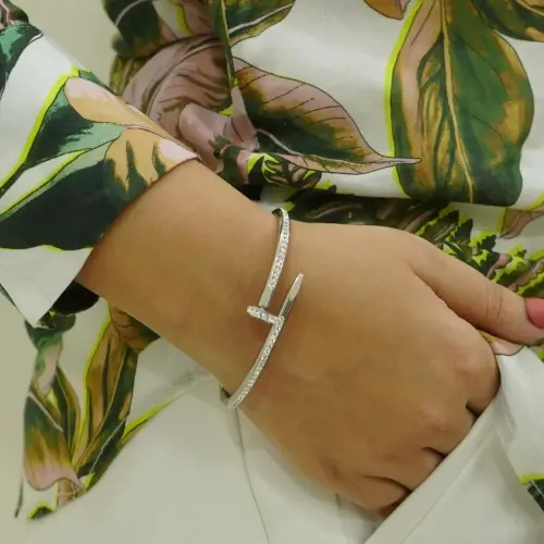 LUXURY SILVER STAINLESS STEEL STUDDED NAIL BRACELET